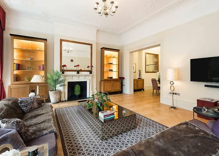 Grand Ambassadorial Duplex Apartment Hyde Park
